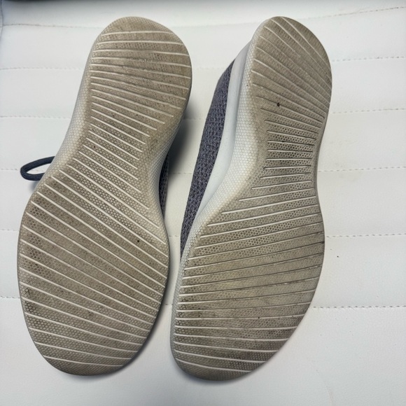 Allbirds Women’s Tree Runners - Gray. Size 8 - Picture 6 of 6